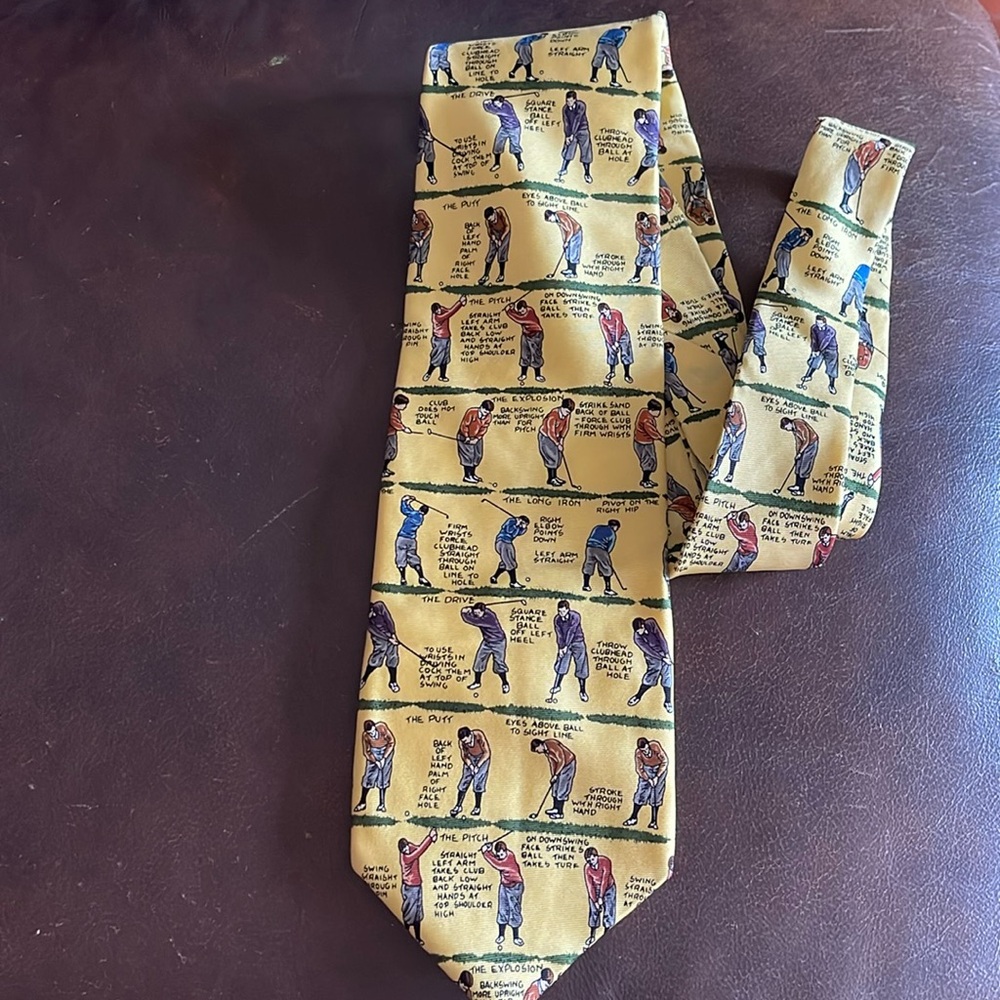 Alynn Neckwear tie golf themed